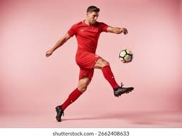 蒙扎已向那不勒斯请求批准引进瓦利德·切迪拉。该球员目前以带买断条款的租借形式效力于萨索洛，但可能在一月离队。 来源：著名记者斯基拉