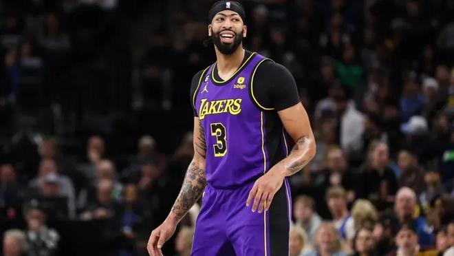 尤其在球队 尤其在球队